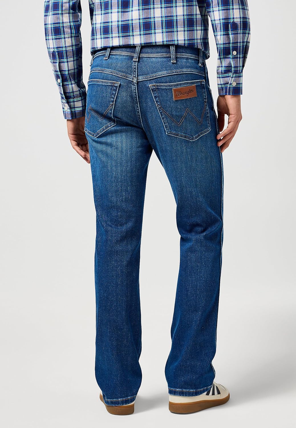 Detalle 2 de Wrangler Texas Jeans Verdant Tone en coton avec stretch moyen (36W x 30L) pour homme