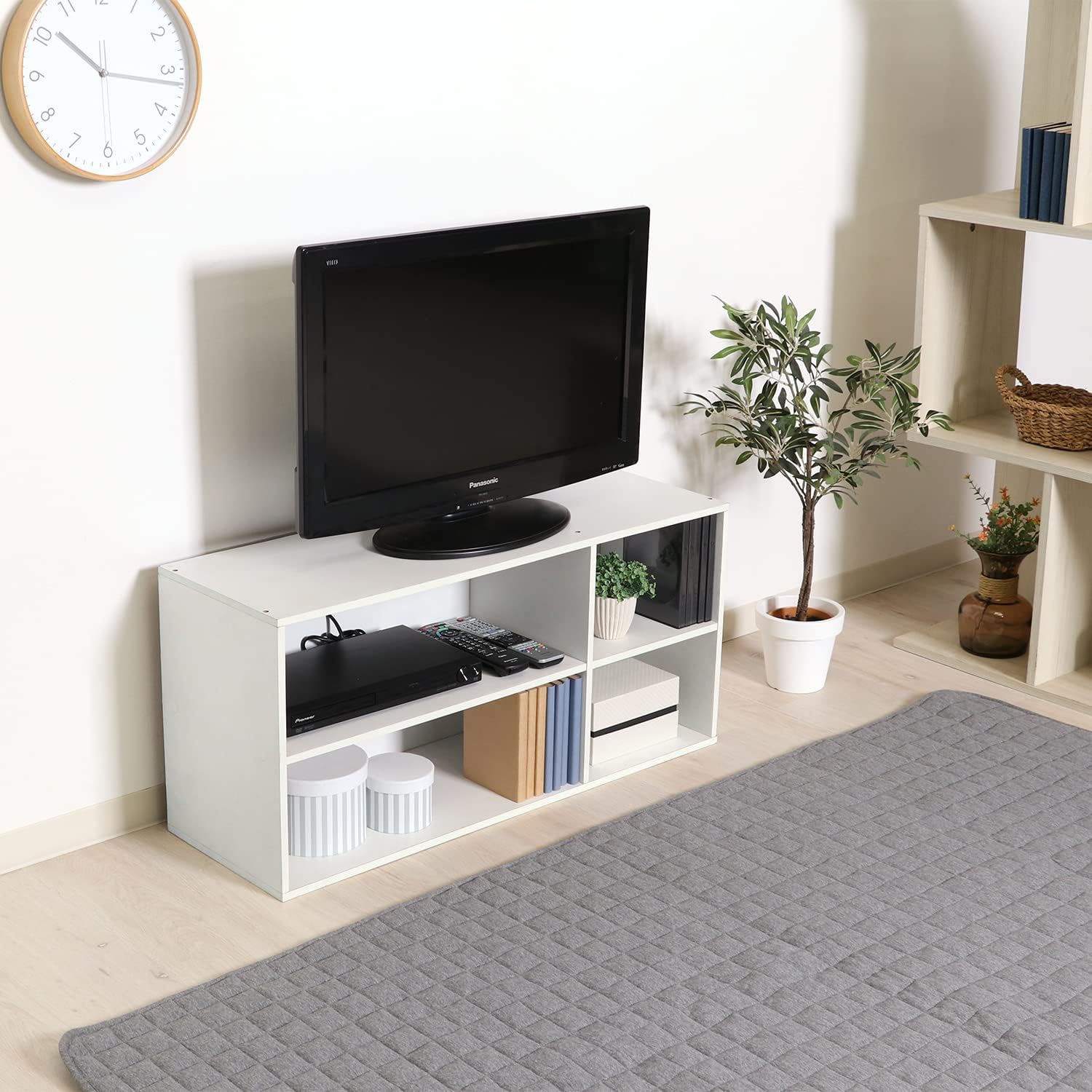 Detalle de 不二貿易 96599 テレビ台 幅89×奥行29.5×高さ42cm、ホワイト木目調・32型対応
