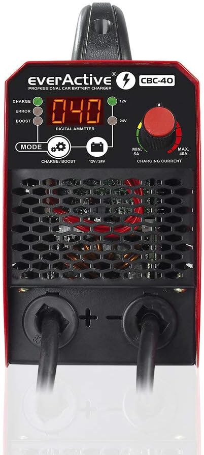 Detalle 2 de everActive CBC-40 – prostownik 12/24 V z rozruchem 300 A i ładowaniem 8–40 A