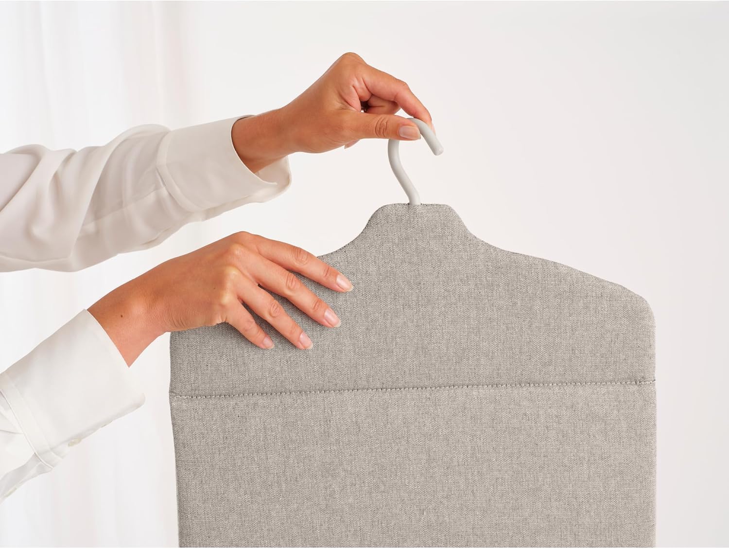 Detalle de Brabantia faltbares Dampfbrett – robuste, hitzebeständige Fläche zum Hochdruckdämpfen von Kleidung (91,5 cm x 41 cm) in Grau