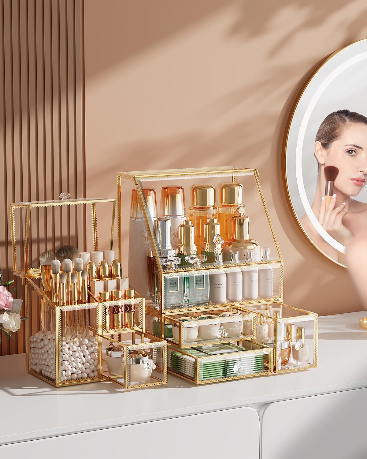 Detalle de CoralHouse 3-Piece Glass Makeup Organizer with Lid — Gold Frame