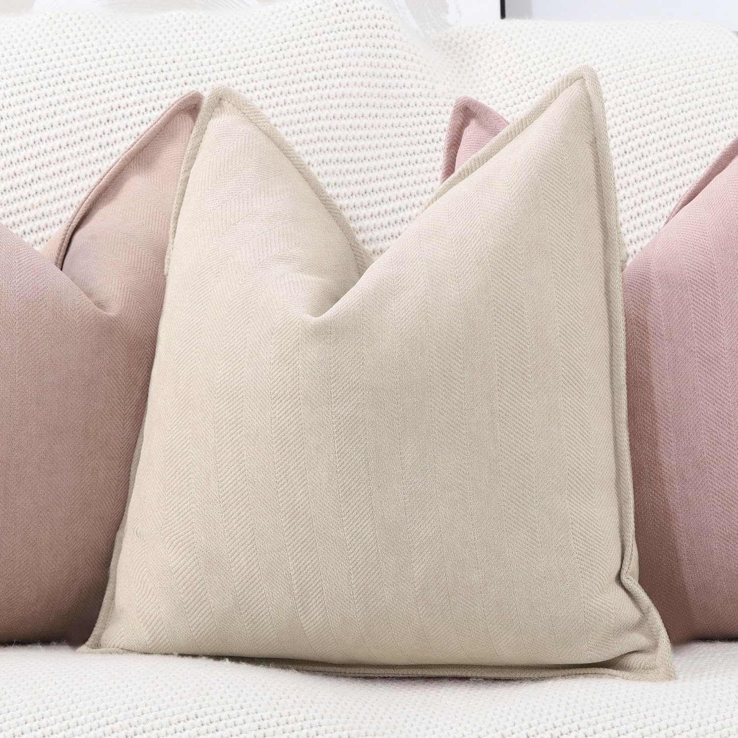 Thumbnail 1 de Madizz Textured Chenille Cushion Covers (Set of 2) – 20x20 inch Beige