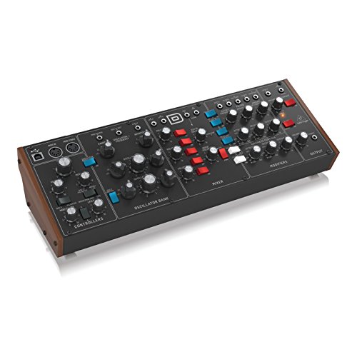 Thumbnail 3 de Behringer Model D: sintetizzatore analogico monosillabico dal cuore classico