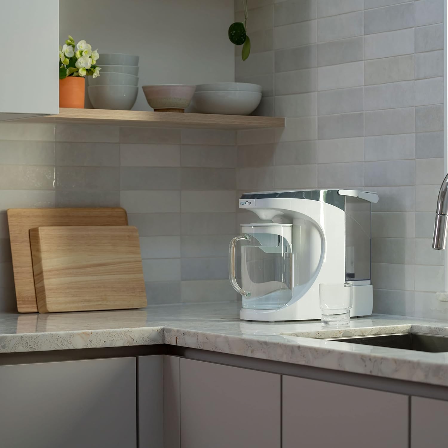 Detalle 2 de AQUA TRU AquaTru Carafe RO System 4-Stage