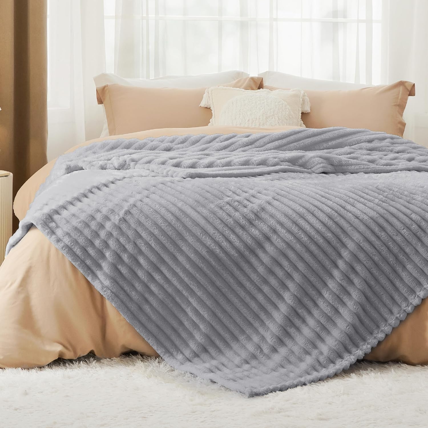 Detalle de BEDSURE Kuscheldecke 220x240 cm – XXL Flanell-Fleecedecke in Hellgrau
