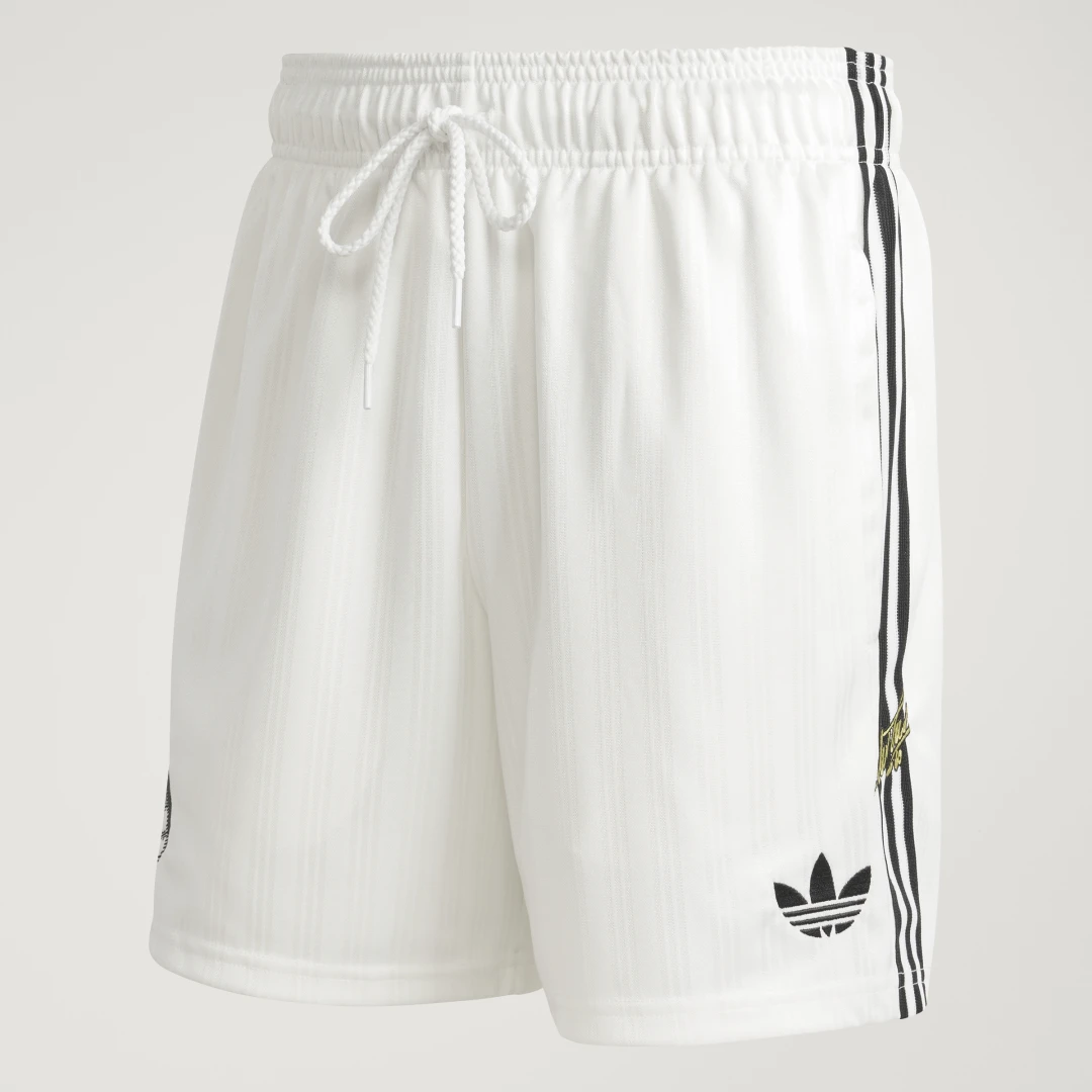Thumbnail 3 de Pantalón corto Juventus FC Originals de Adidas — comodidad y estilo para fans del club