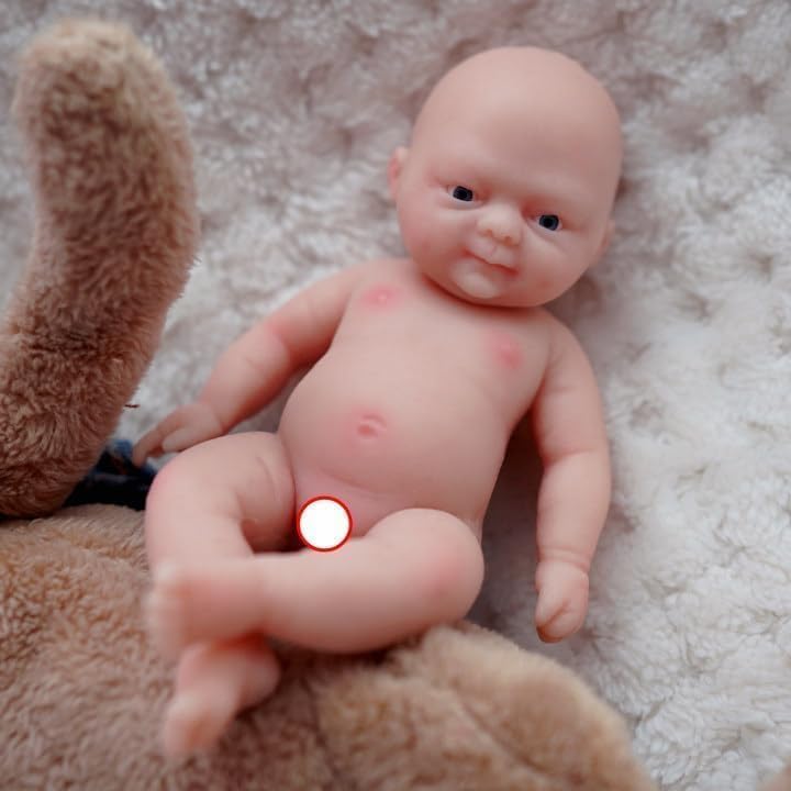 Detalle 2 de Mire & Mire 4.5" Micro Preemie Silicone Baby Doll