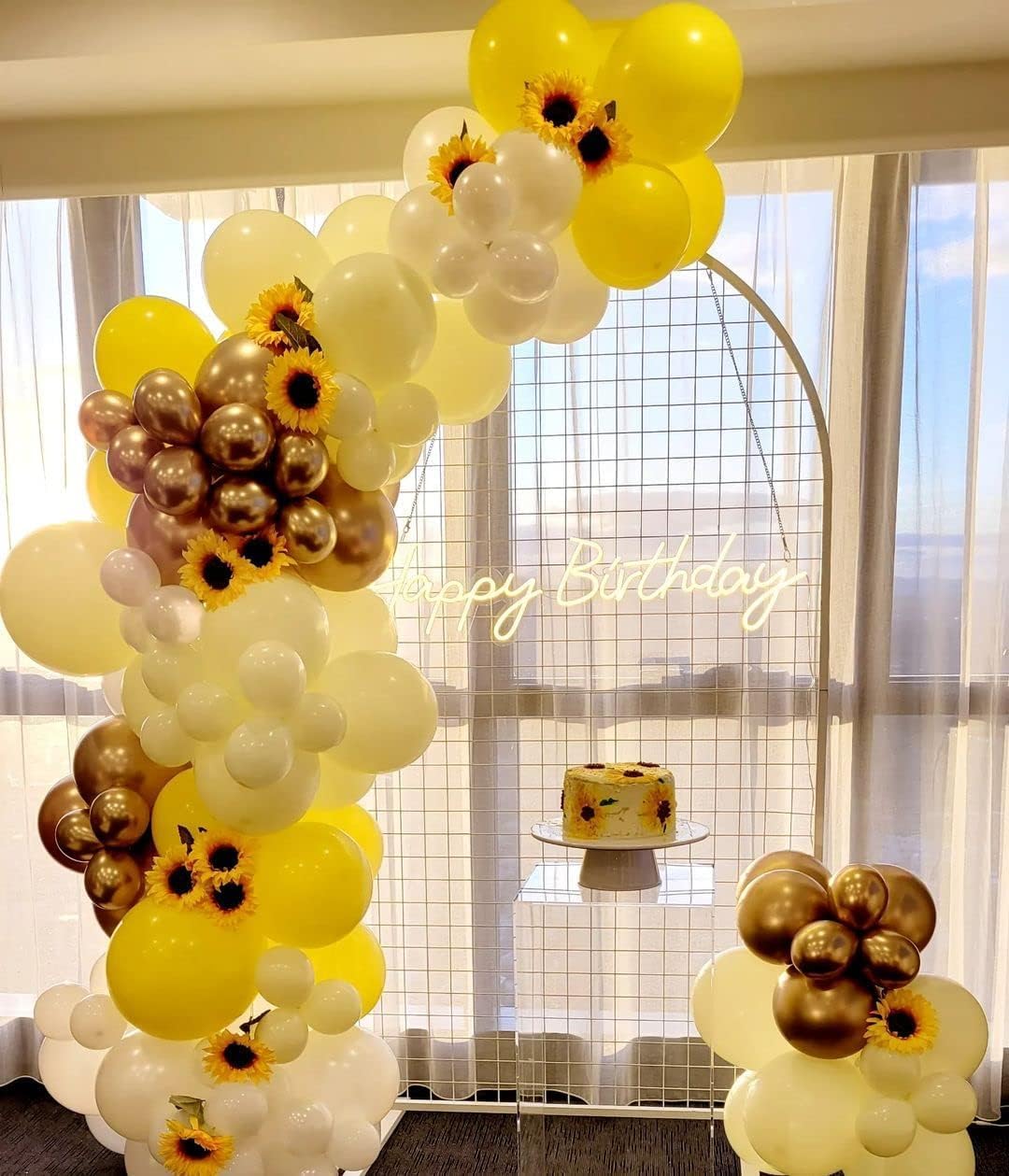 Detalle 2 de Kelfara Yellow 12 Inch Latex Balloons
