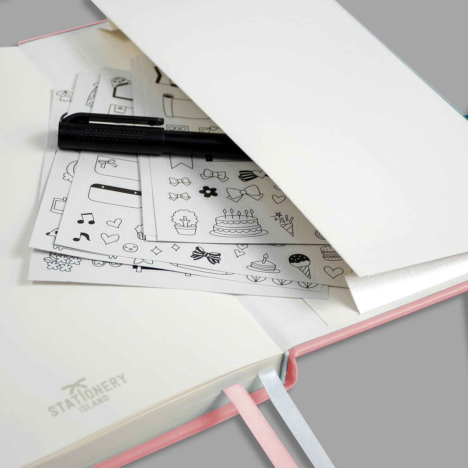 Thumbnail 6 de STATIONERY ISLAND Bullet Dotted Journal A5 (Hardcover, 120gsm) – Thick dotted notebook with pocket
