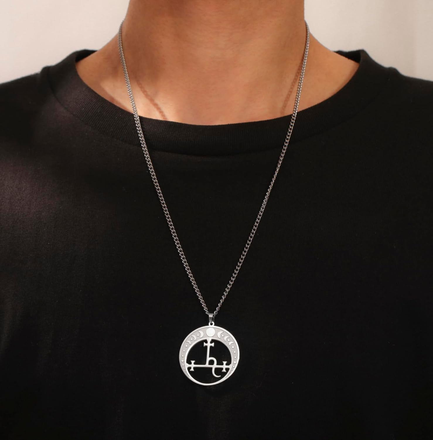 Thumbnail 1 de Lilith Necklace by EUEAVAN – Sigil of Lilith Moon Phase Pendant