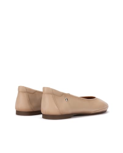 Detalle de Pikolinos Carmona – Bailarinas Mujer en Cuero Beige