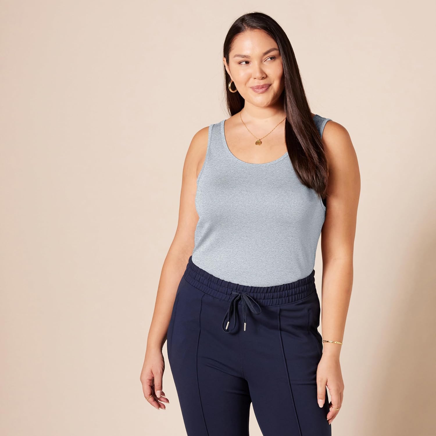 Thumbnail 5 de Amazon Essentials Women’s Slim-Fit Vest, Pack of 2