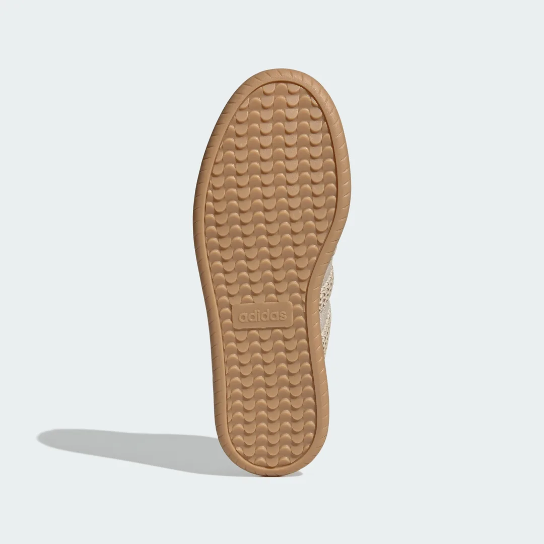 Thumbnail 2 de Zapatilla Barreda de Adidas: estilo beige para uso diario