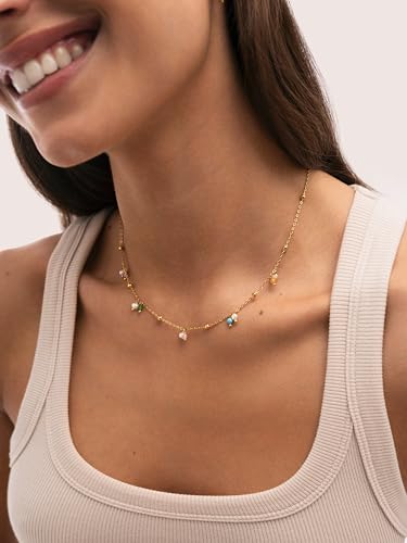 Detalle 2 de SINGULARU Collar Shamira Dots: Acero bañado en Oro con cuentas naturales