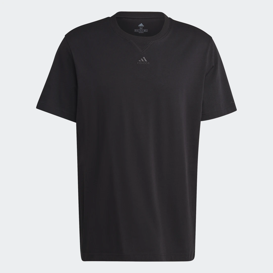 Detalle de Camiseta ALL SZN de Adidas: versatilidad y estilo para el día a día