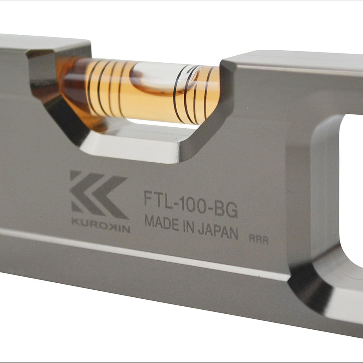 Detalle de KUROKIN FTL-100-BG アルミ水平器 115mm、V溝・3倍磁石付き