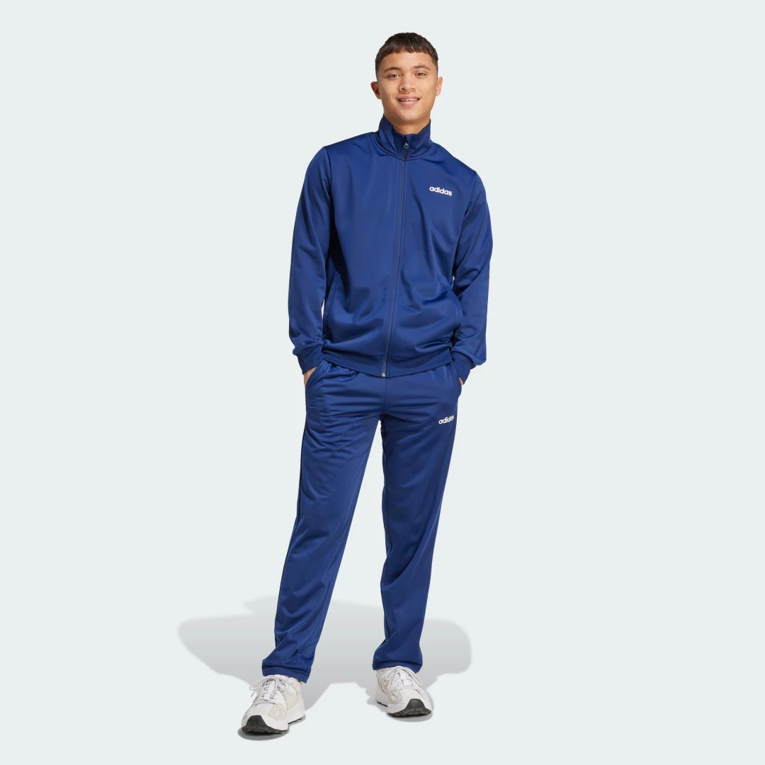 Detalle de Chándal Adidas Linear (azul) – comodidad y estilo para el día a día