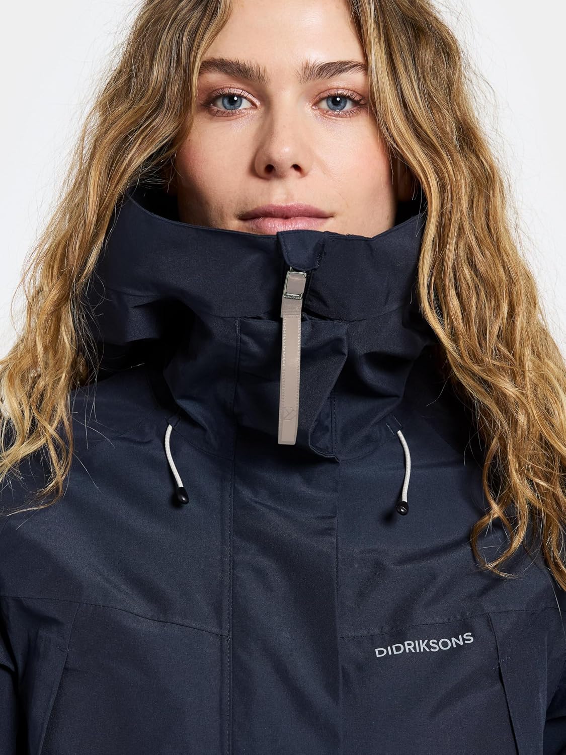Detalle de Didriksons Ilma Parka - Women's Waterproof Shell Coat