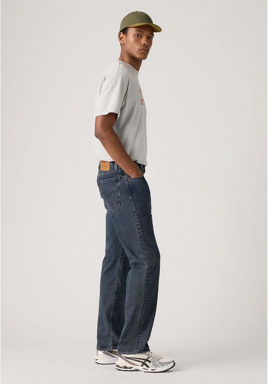 Detalle de Levi's 555 Relaxed Straight-jeans med avslappnad passform och raka ben