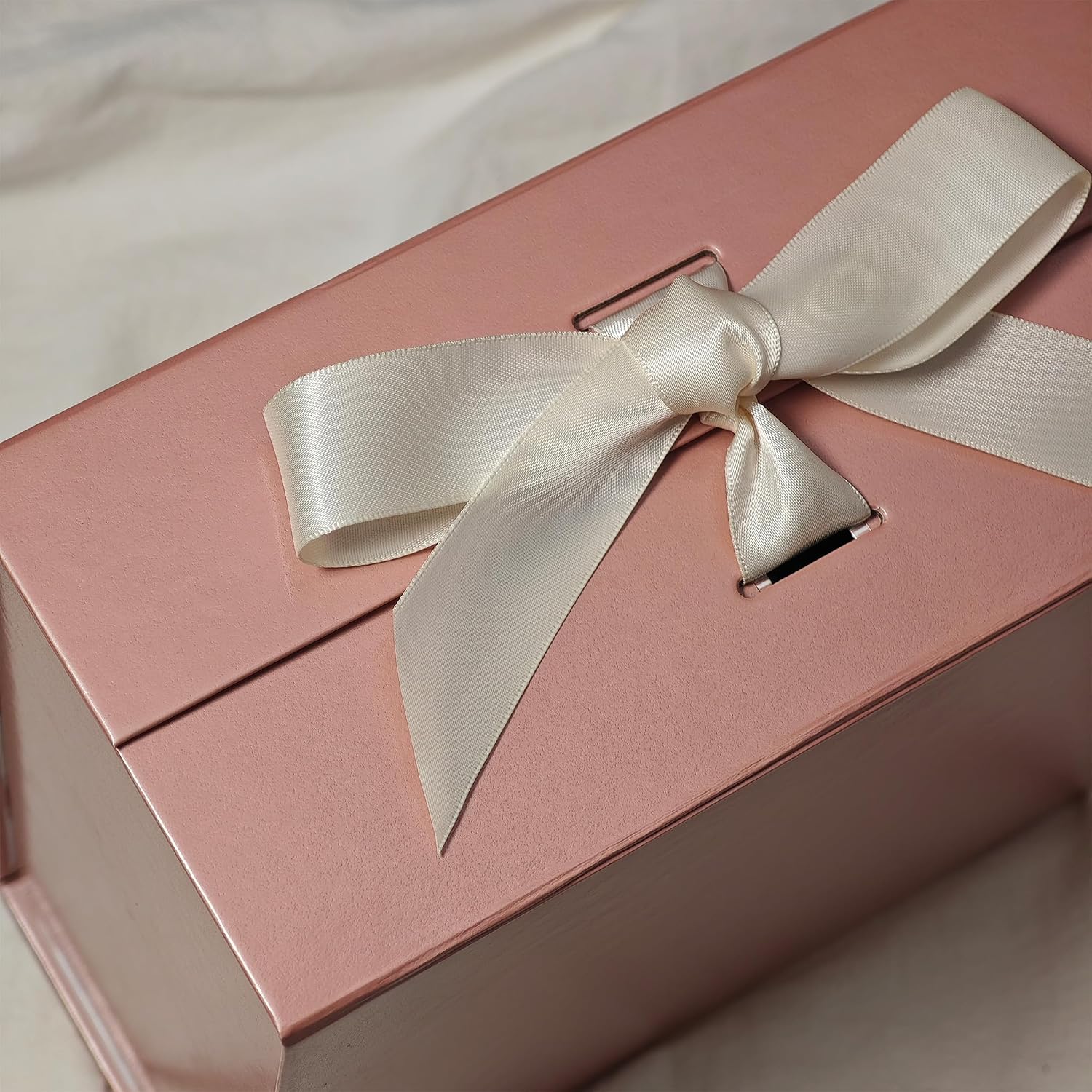 Detalle de Tekhoho Scatola Regalo Oro Rosa 22x22x10 cm con coperchio magnetico e fodera plaid