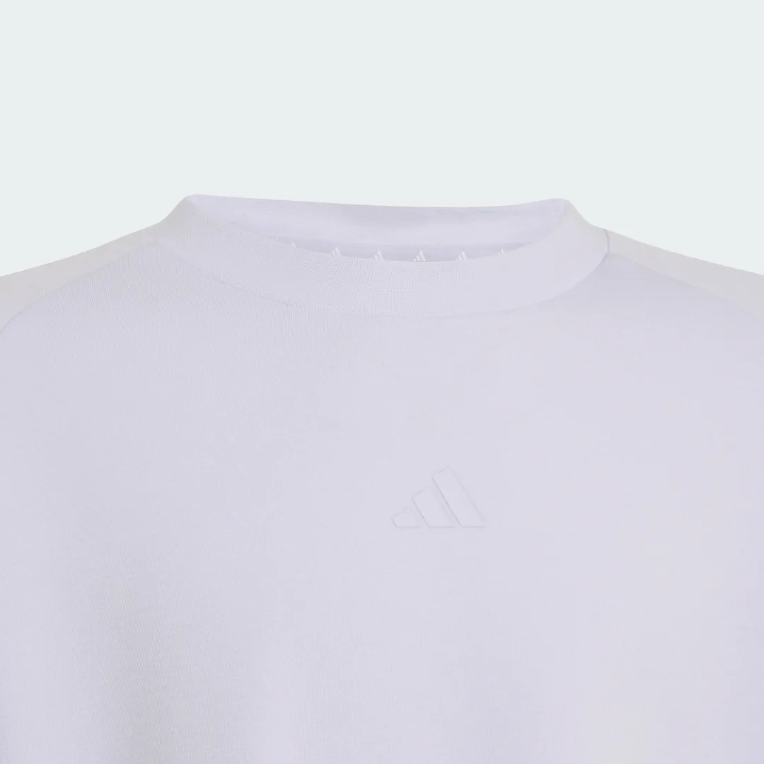 Detalle 2 de Sudadera Adidas en violeta: comodidad y estilo para el día a día