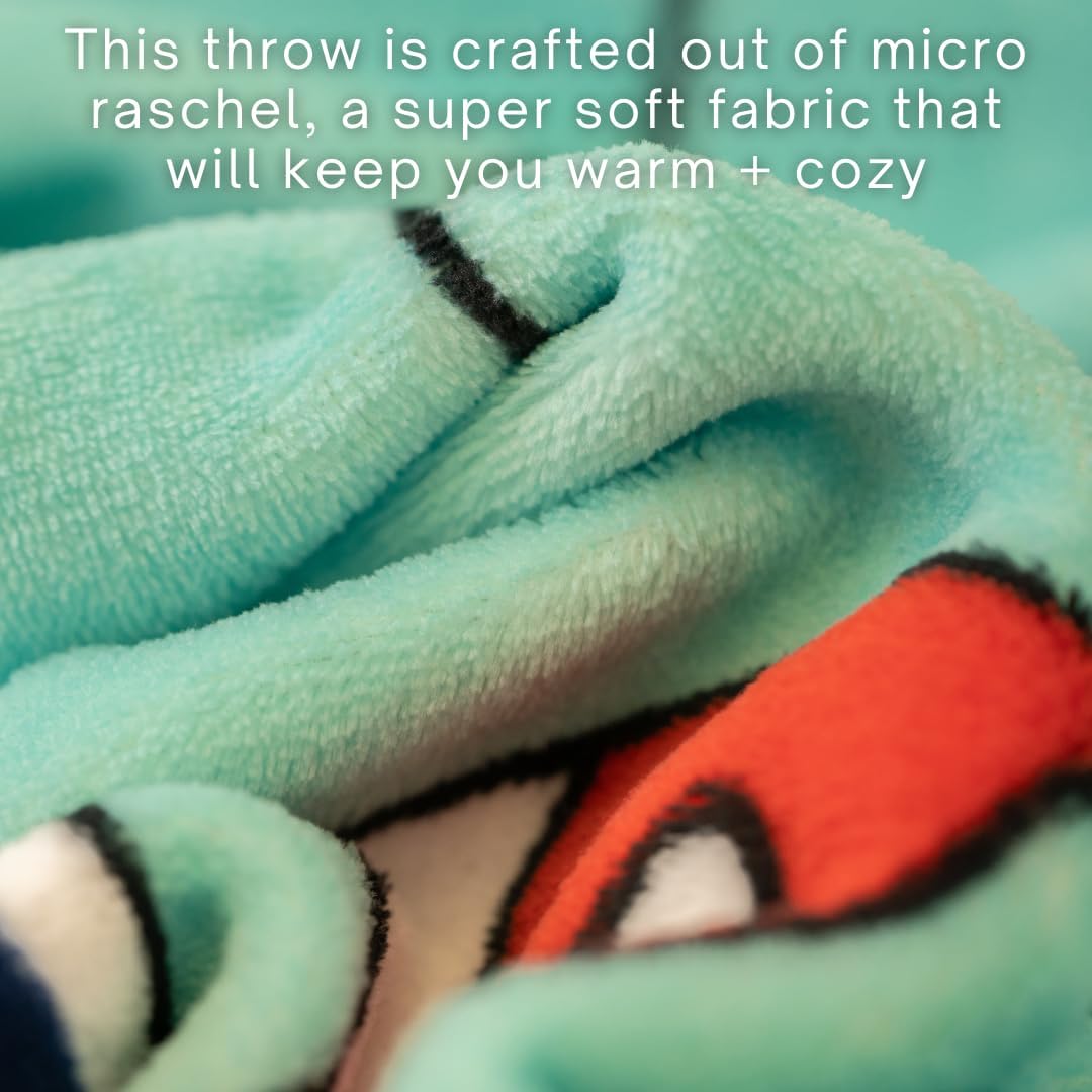 Detalle de Pokemon Anime Pikachu and Bulbasaur Kids Bedding Throw by Franco (46 x 60) — Ultra-Soft Micro Raschel