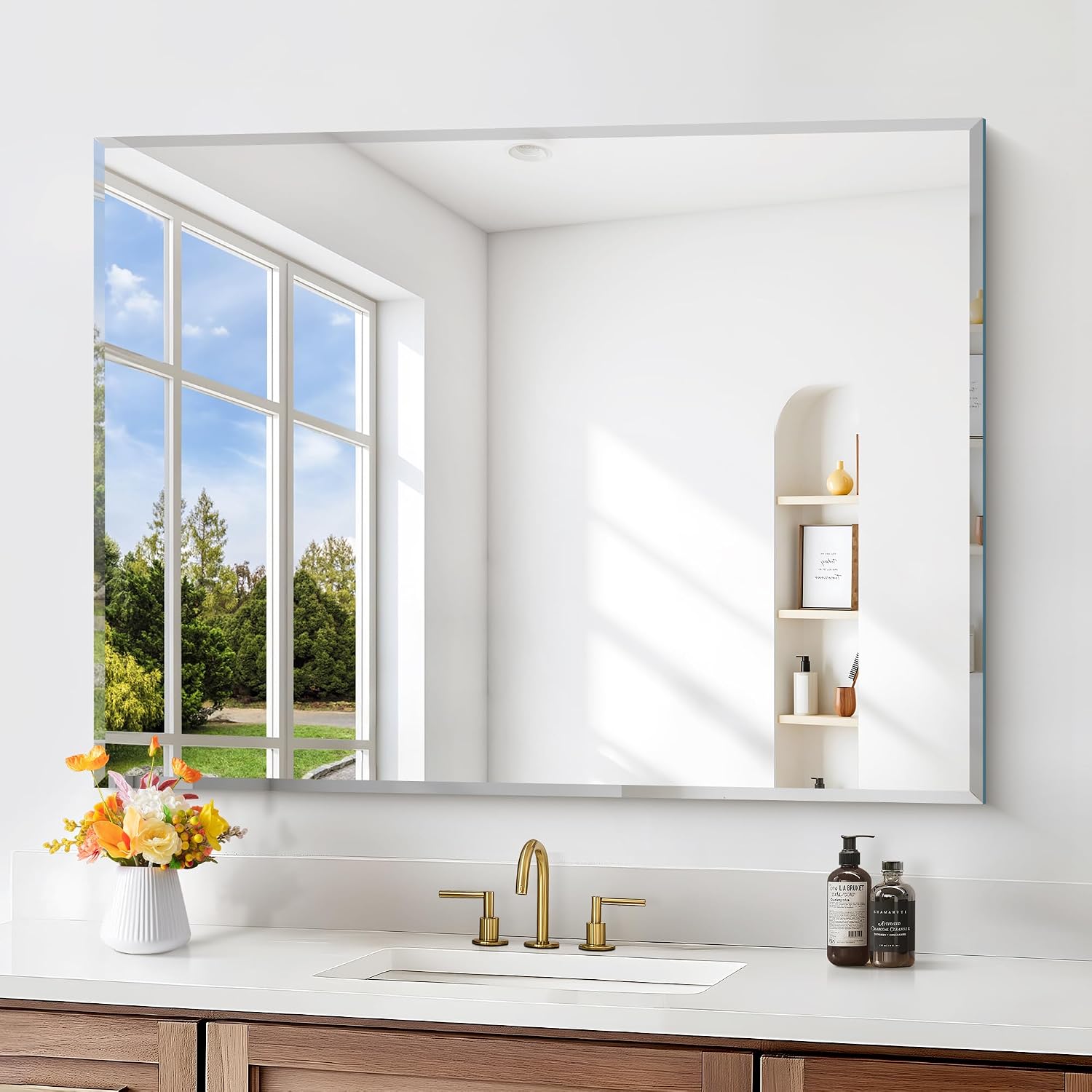 Detalle de BONEWEI 30 x 40-Inch Frameless Wall Mirror with Bevelled Edge