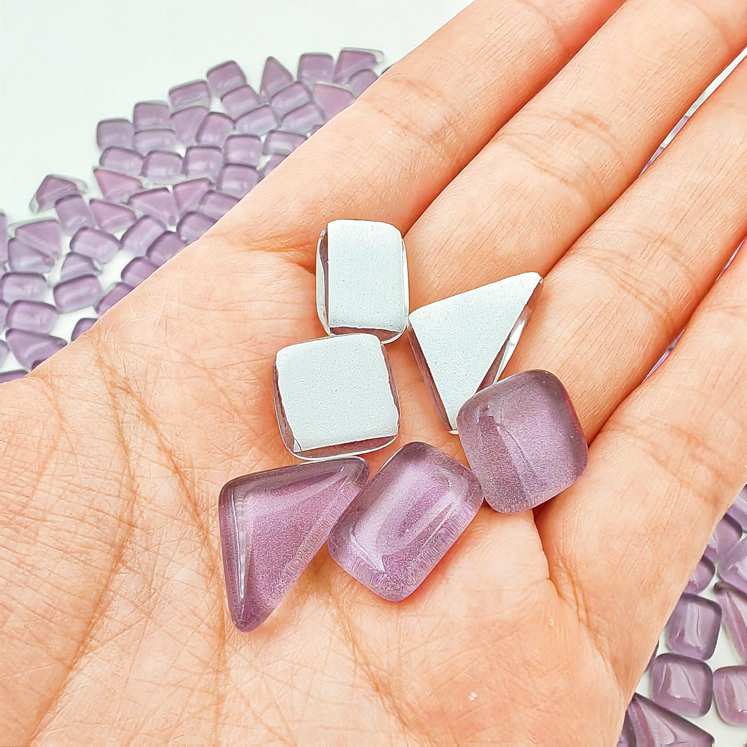 Detalle de Kristallglas Mosaikfliesen Set Lila – 500 g (1,1 lb) für DIY-Dekoration und Gartenprojekt