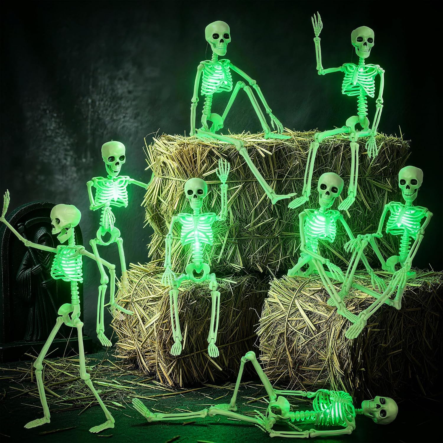 Detalle 2 de Kelool Light-Up Skeleton Decorations, 16-Inch