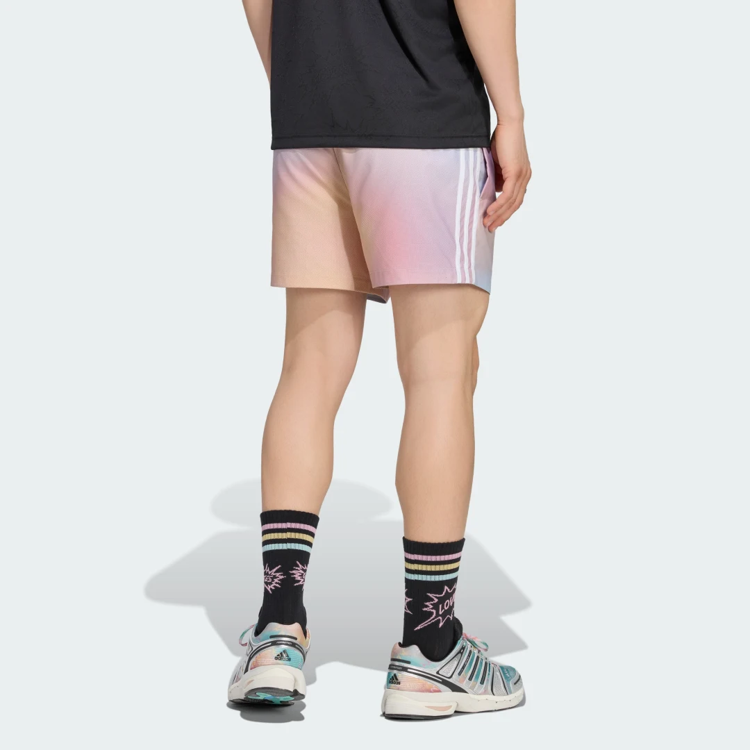 Thumbnail 3 de Pantalón corto impermeable Love Unites AOP de Adidas
