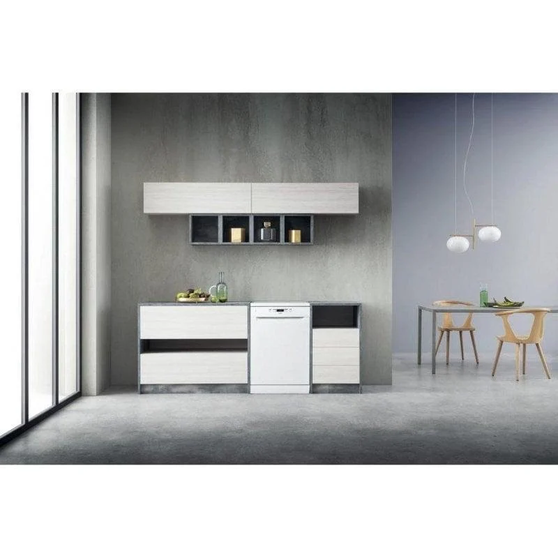 Detalle 2 de Whirlpool W2FHD624: lavavajillas de 14 cubiertos, funcionamiento silencioso y inicio diferido