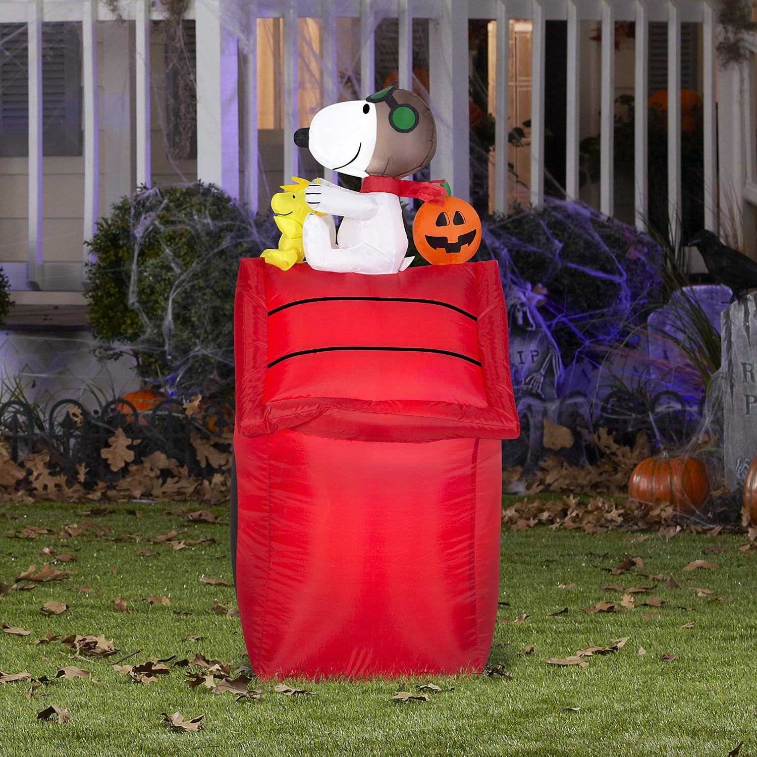Detalle 2 de Gemmy 22933 Airblown Snoopy Red Baron Inflatable, 3.5-Foot Halloween Decor