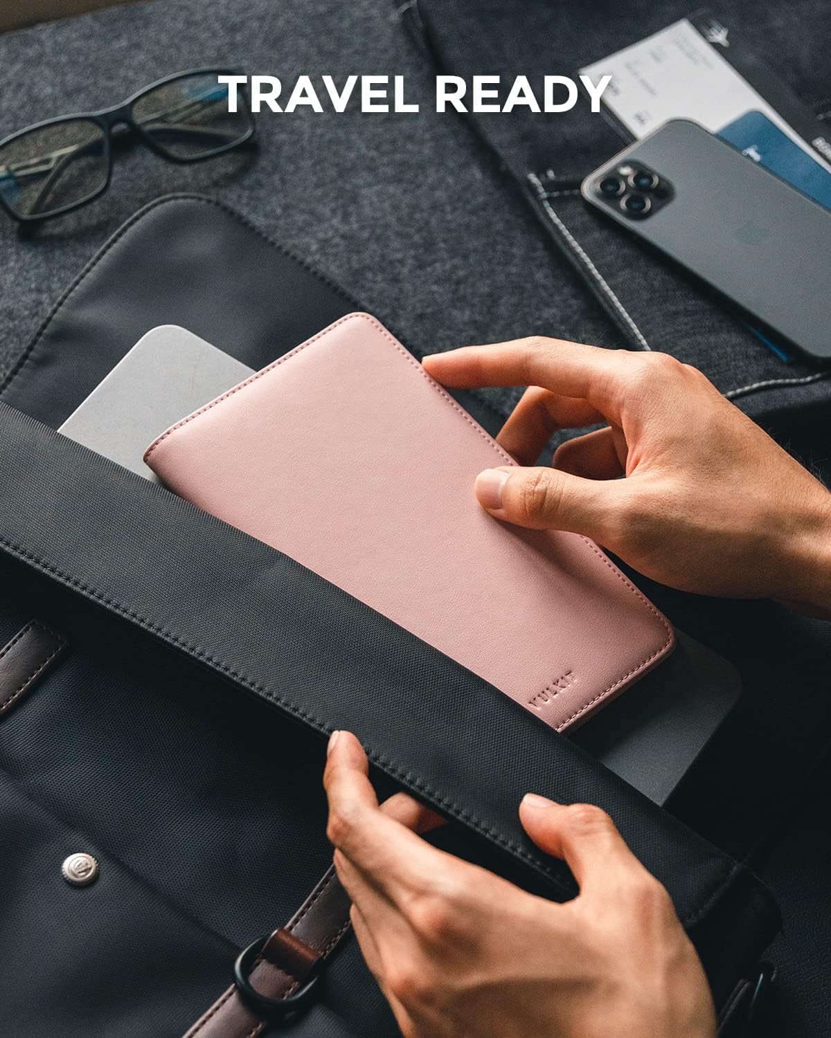 Detalle de VULKIT Passport Holder Travel Wallet — Leather RFID-Blocking Travel Organizer