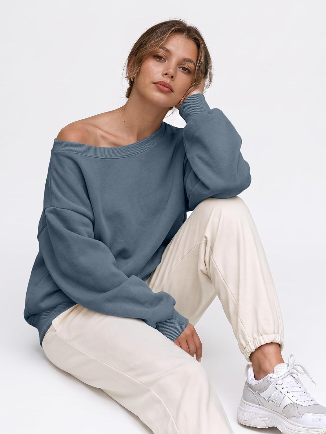 Detalle de Trendy Queen Off-Shoulder Sweatshirt in Cotton-Polyester Fleece