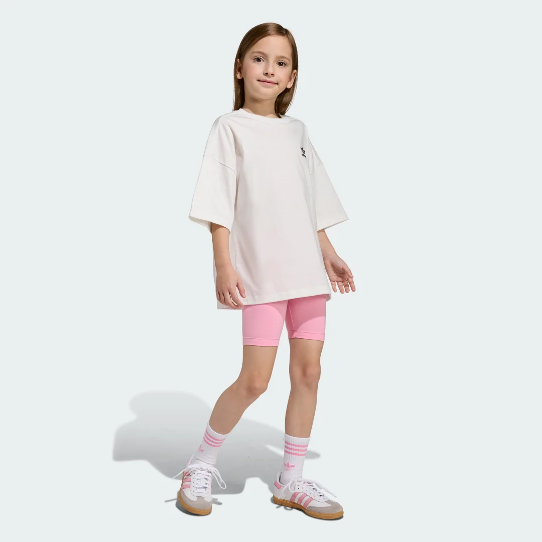 Conjunto Adidas Rosa: camiseta y mallas cortas