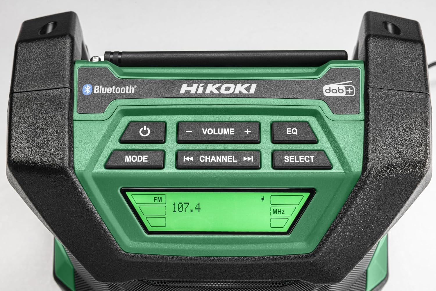 Detalle 2 de HiKOKI UR18DA – akumulatorowe radio budowlane FM, DAB+ i Bluetooth 18 V