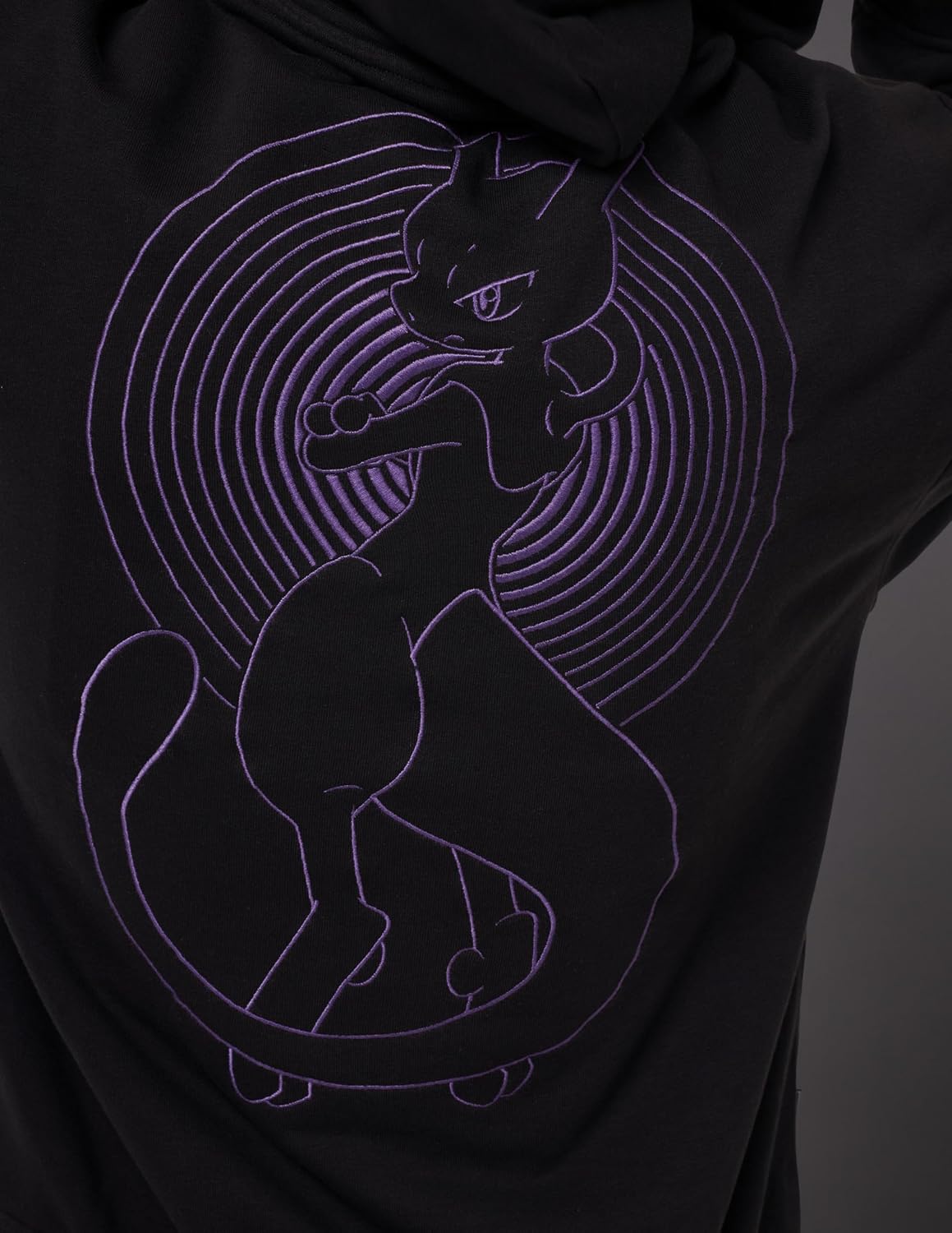 Thumbnail 6 de Dolly Noire Pokémon Felpa MewTwo, Nero - Unisex, Cotone felpa con ricami – Collezione ufficiale