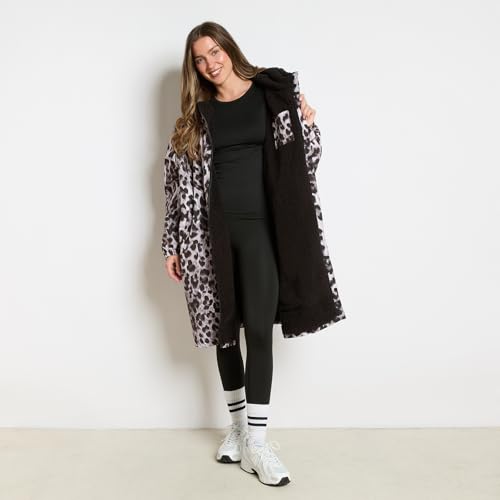Thumbnail 6 de OHS Women's Leopard Print Changing Robe: Oversized Waterproof Rain Coat with Fleece Lining