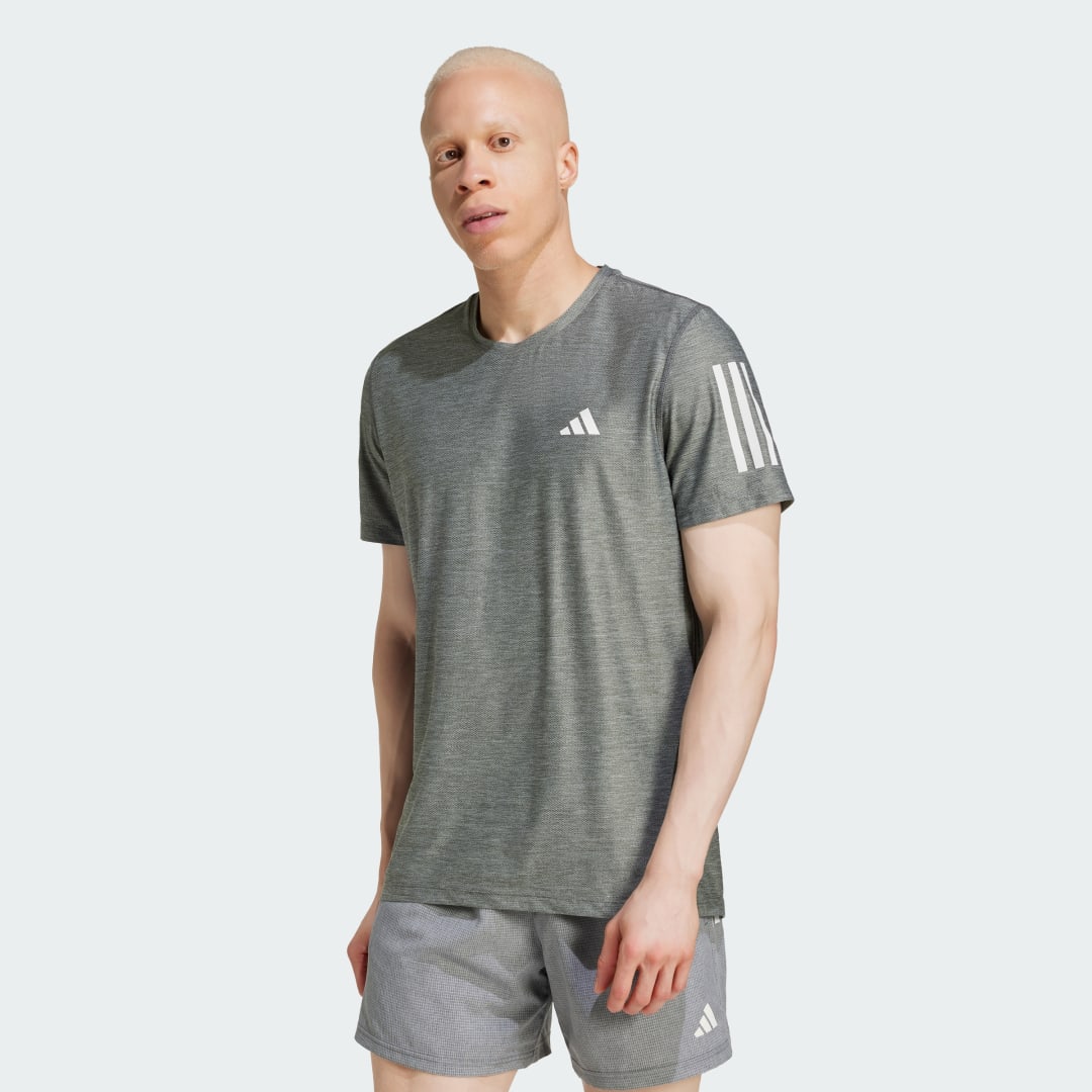 Detalle de Camiseta Own the Run de Adidas - Gris