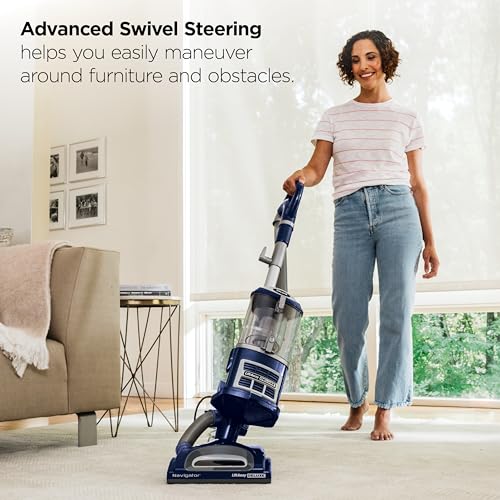 Detalle de Shark Navigator Lift-Away NV360: Powerful Pet Hair Removal for Carpet and Hard Floors