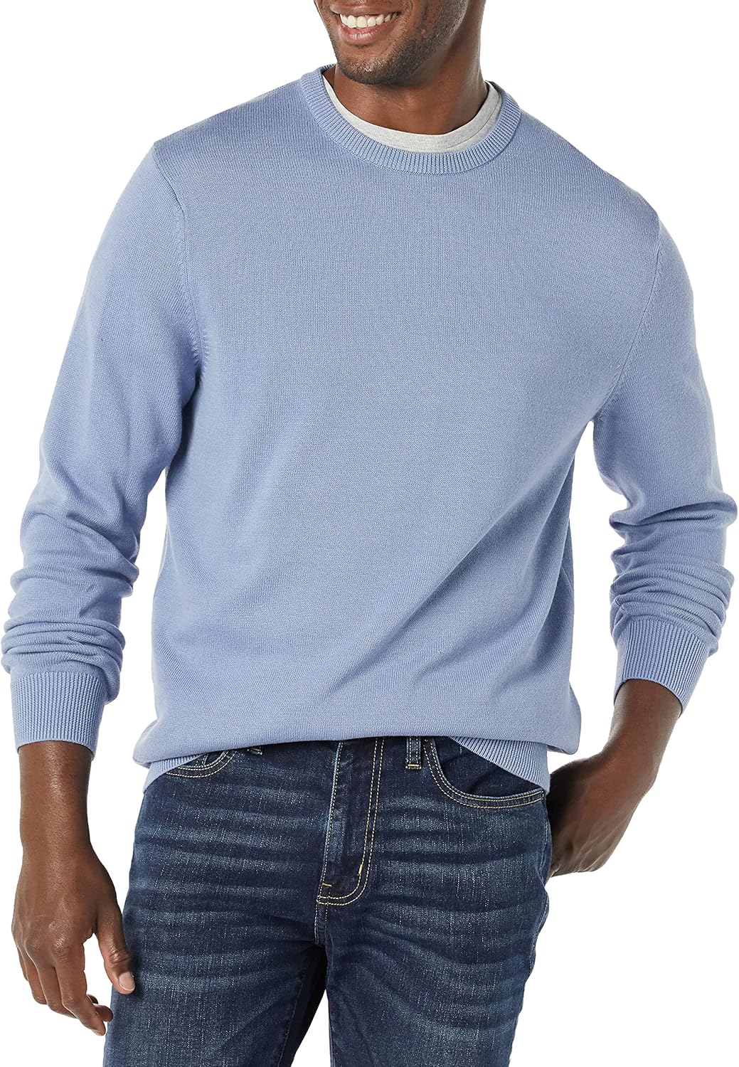 Thumbnail 6 de Amazon Essentials Men's Long-Sleeve Cable Knit Crewneck Jumper — 100% Cotton, Regular Fit, Big & Tall Options