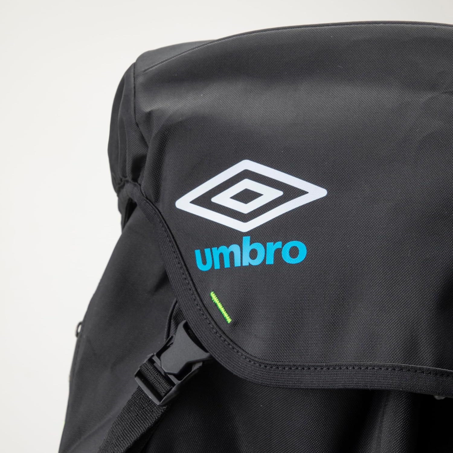 Detalle de umbro UF5SBP01J・UF5SBP02J・UF5SBP03J・UF5SBP01U・UF5SBP02U ボールネット付きバックパック