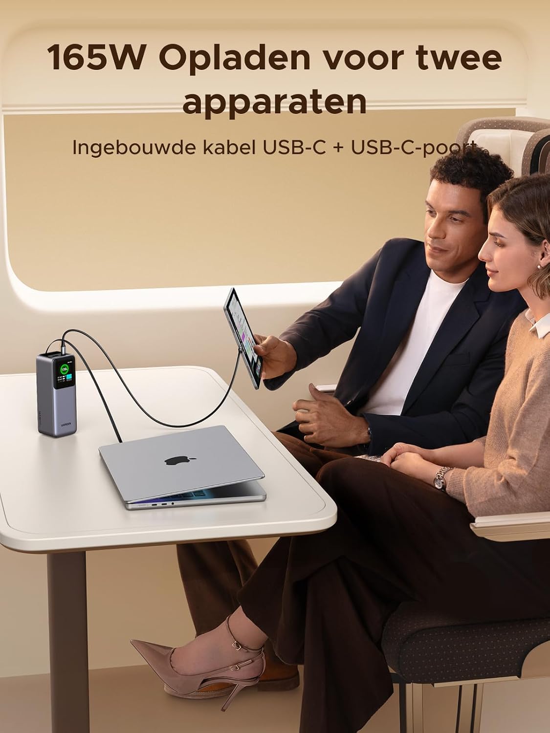 Detalle de UGREEN Nexode Pro 55987 powerbank, 20.000 mAh, 165 W en kabel van 65 cm