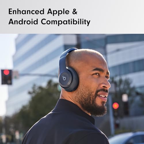 Detalle de Beats Studio Pro Premium Wireless Over-Ear Headphones (Navy)