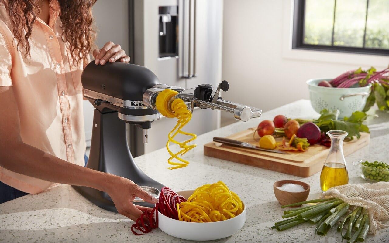 Detalle de KitchenAid Spiralizer Attachment KSM1APC