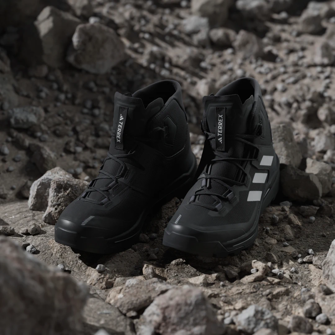 Detalle 2 de Zapatilla Terrex Skychaser Tech GORE-TEX Hiking de Adidas – color Negro