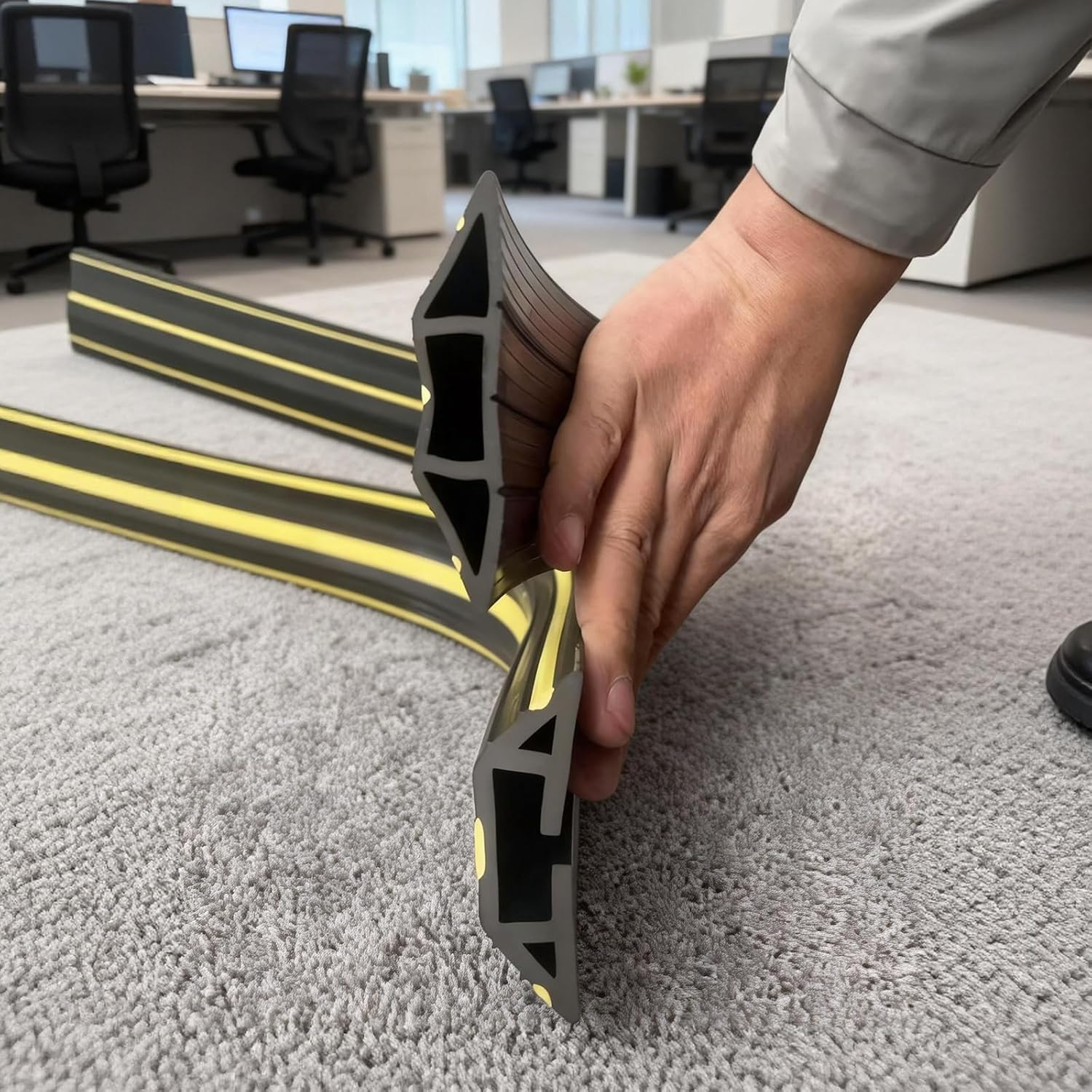 Thumbnail 6 de Hniuyun Floor Cable Cover: 2m Triple Channel PVC Protector for Wires on Floor