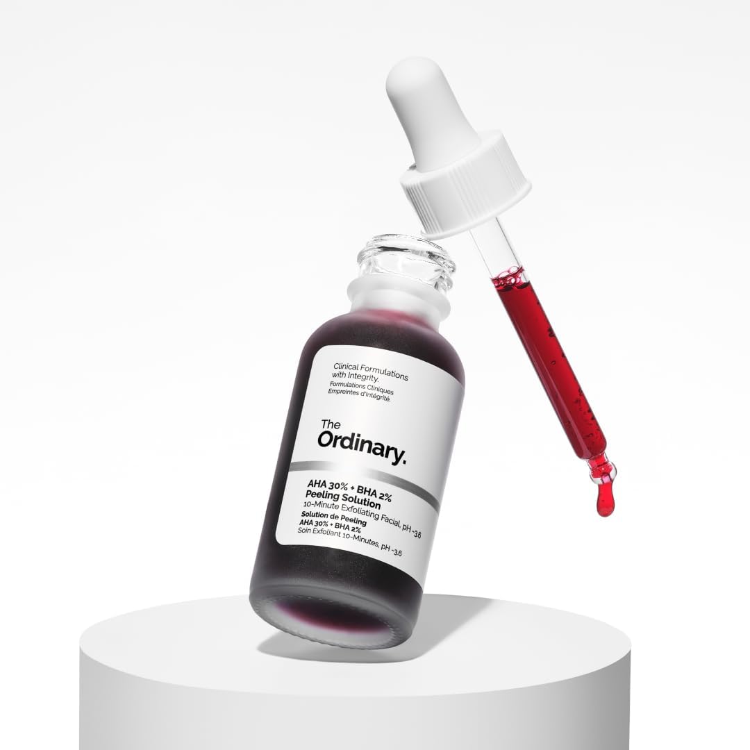 Detalle de The Ordinary AHA 30% + BHA 2% Peeling Solution: Esfoliazione avanzata per una pelle luminosa