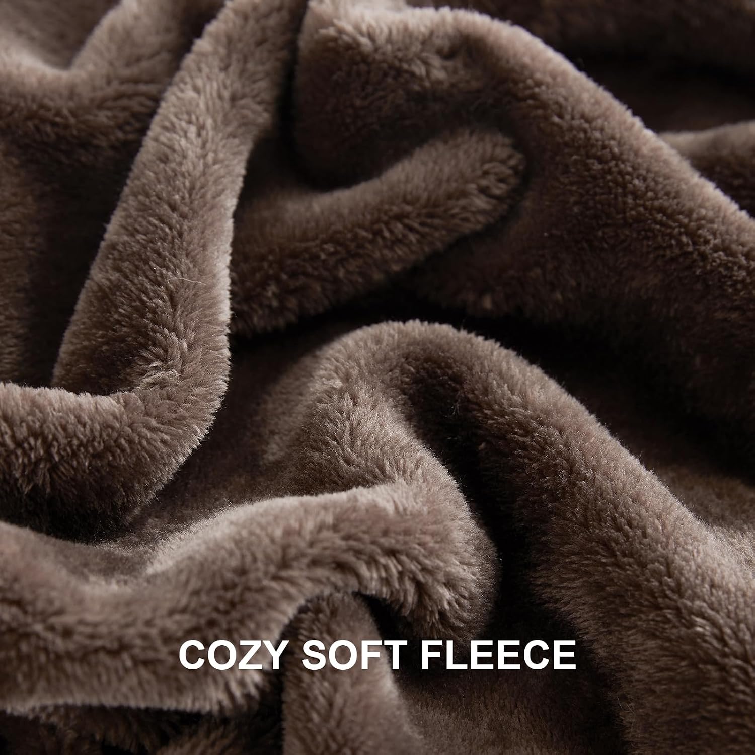 Detalle de EHEYCIGA Fleece Blanket 130x165cm in Brown – Soft, Warm Throw for Sofas and Beds