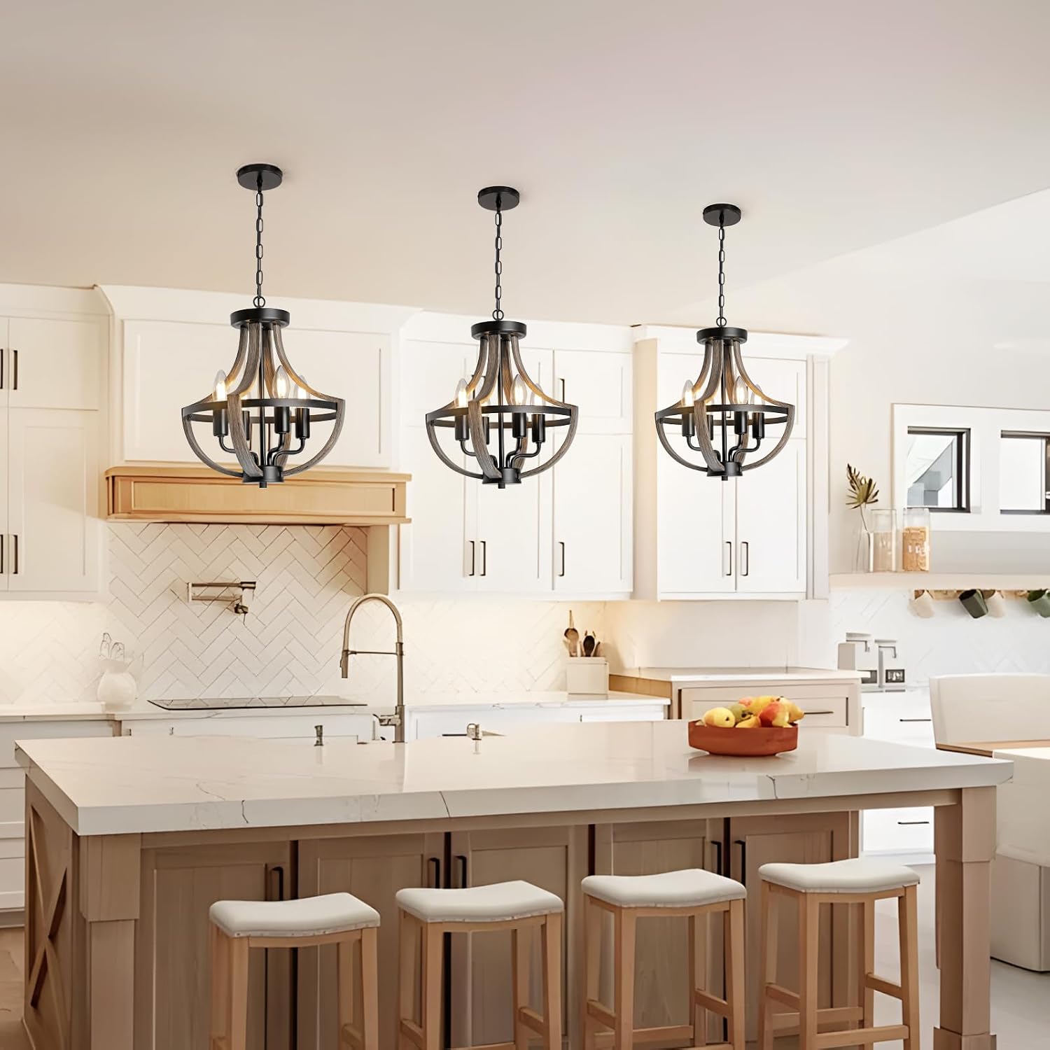 Detalle de Farmhouse Chandelier, 4-Light